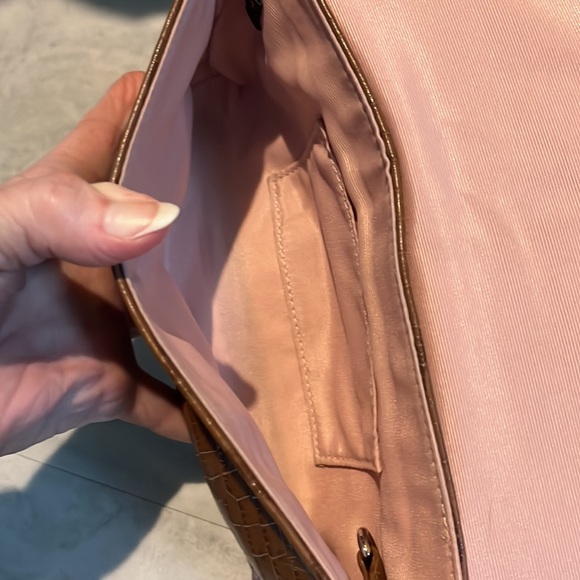 Coach EUC  Ashley Wristlet  Croc pattern Leather    Silvertone     no callouts - Picture 9 of 9